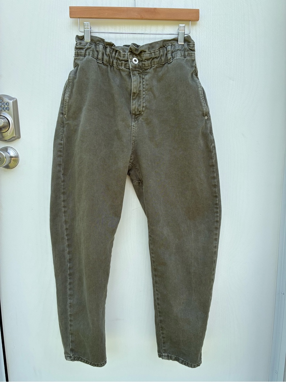 Zara Green Paper Bag Pants Size 6